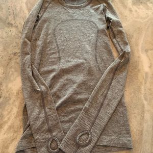 Sold !!!! Lululemon Swiftly Tech
Long Sleeve Crew Sparkle
Size 4
